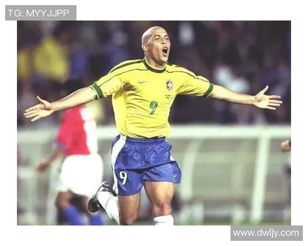 篮球明星是否也会尝试踢足球探讨他们的运动多样性与跨界表现